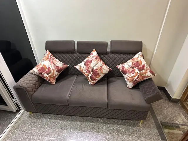 The Purple Sofas & Mattress project 3