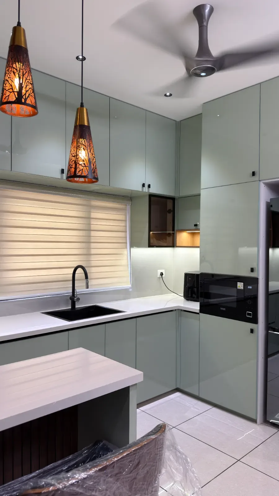 Featured project view, Contemporary style from Modern Home Interior Design with Modular Kitchen & Elegant Living Spaces in Thalassery by iDIZ interiors