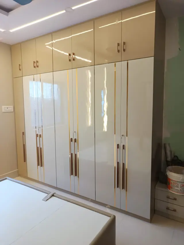 Bedroom, Modern style from Modern Residential Interiors in Kharagpur in Kharagpur by SK SUBRATI AMIN