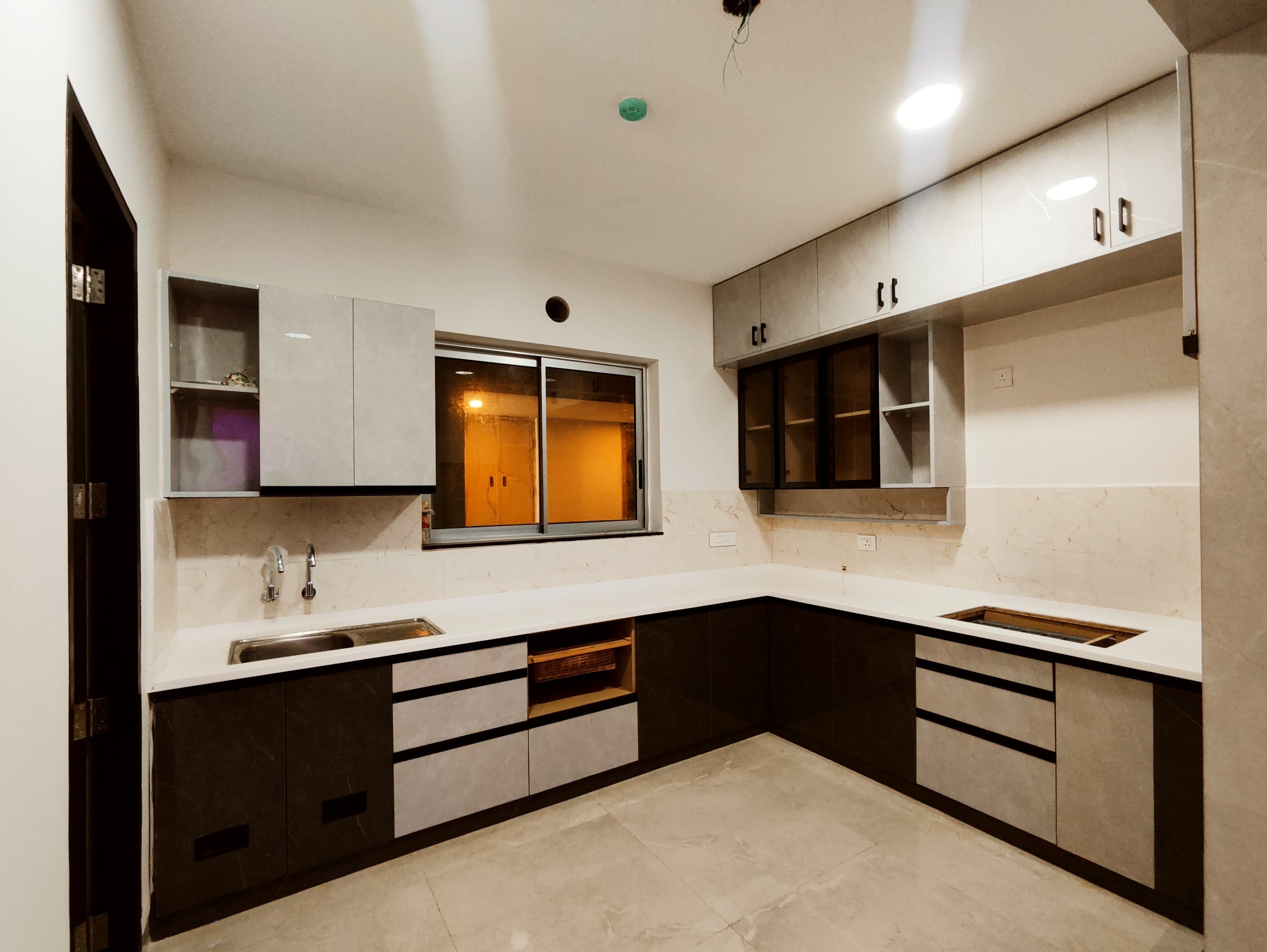 Indian kitchens by EPS Interior Industries